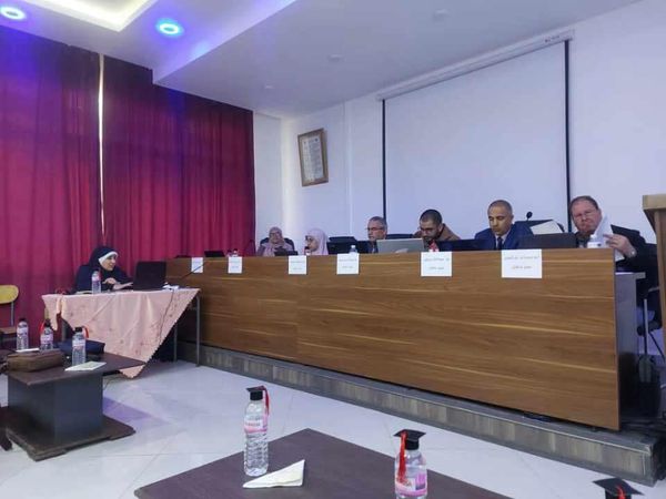 مناقشة أطروحة دكتوراه